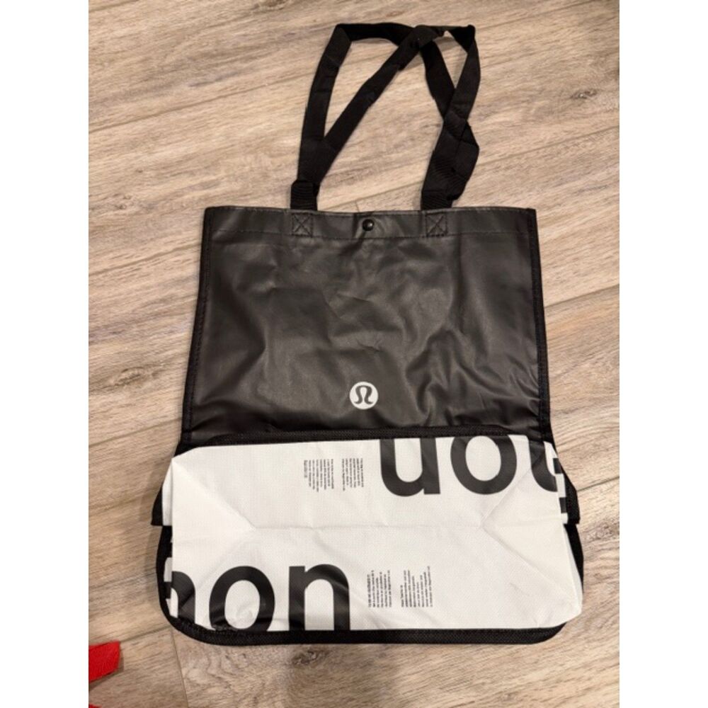 Lululemon shopping bag large black